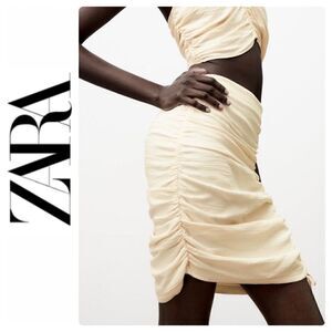 NWT Zara Draped Ruched High Waisted Mini Skirt in Ecru/Cream, Size Small